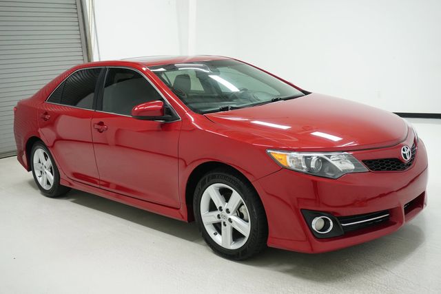 2013 Toyota Camry  - 22917637 - 2