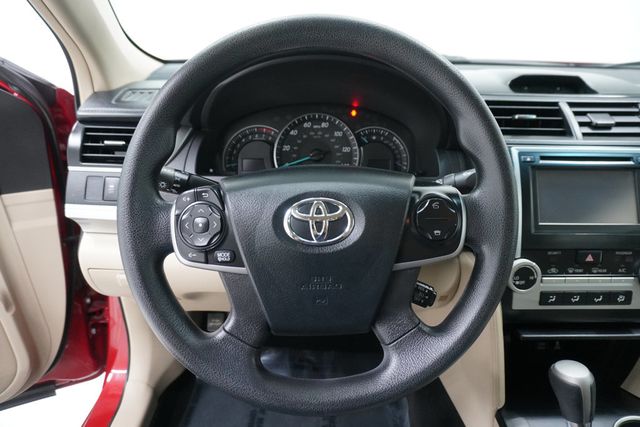2013 Toyota Camry  - 22983987 - 11