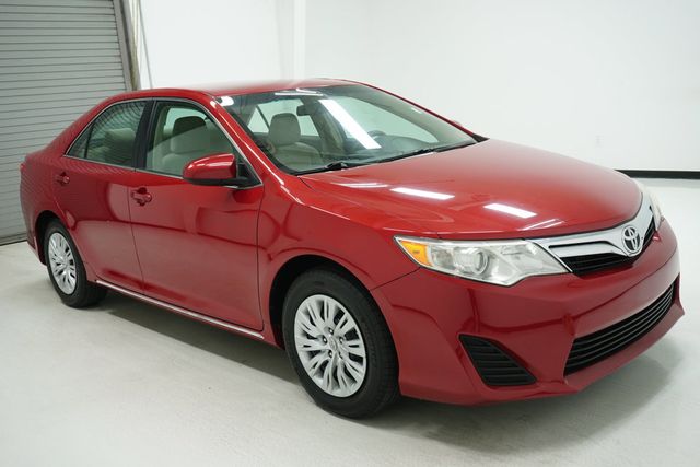 2013 Toyota Camry  - 22983987 - 2