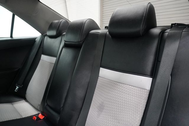 2013 Toyota Camry  - 22997059 - 12