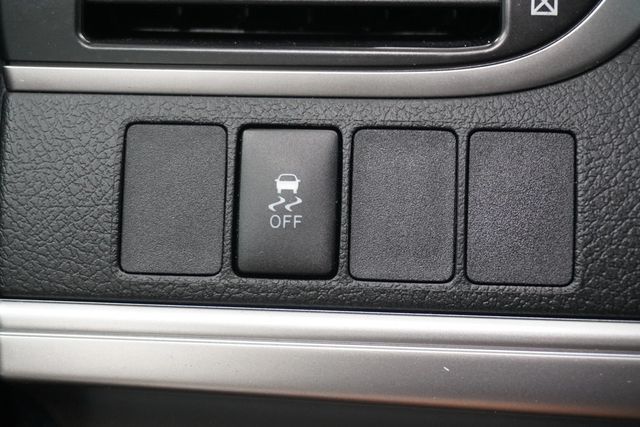 2013 Toyota Camry  - 22997059 - 21
