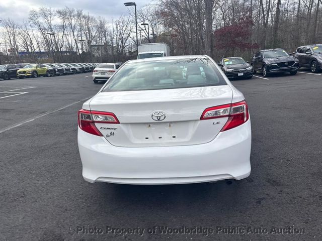 2013 Toyota Camry 4dr Sedan I4 Automatic LE - 22957537 - 3