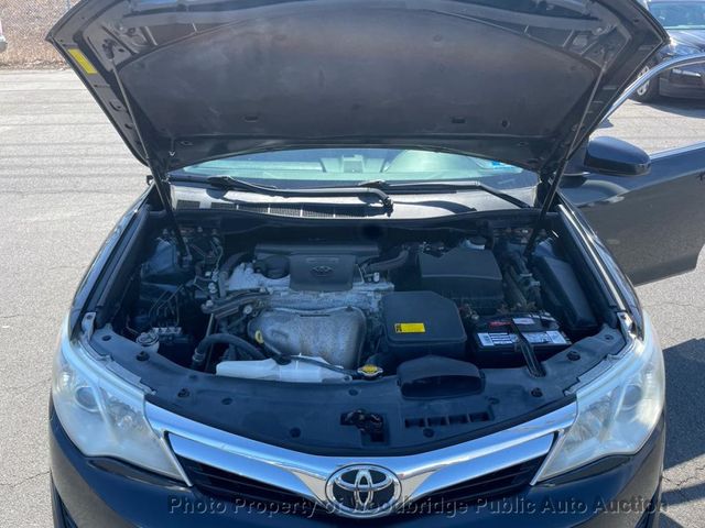 2013 Toyota Camry 4dr Sedan I4 Automatic LE - 23002781 - 17