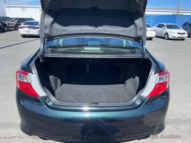 2013 Toyota Camry 4dr Sedan I4 Automatic LE - 23002781 - 8