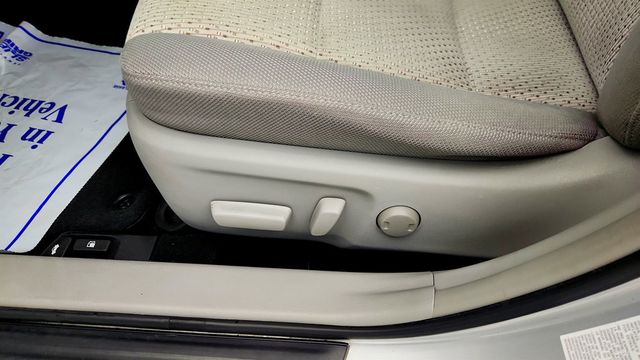 2013 Toyota Camry 4dr Sedan I4 Automatic LE - 23018134 - 10