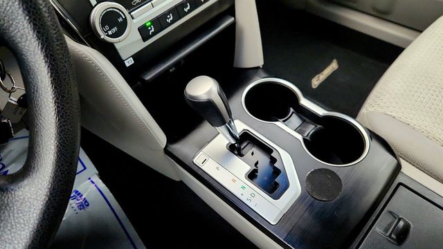 2013 Toyota Camry 4dr Sedan I4 Automatic LE - 23018134 - 15