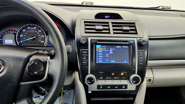 2013 Toyota Camry 4dr Sedan I4 Automatic LE - 23018134 - 16
