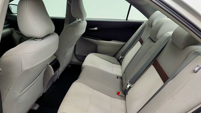 2013 Toyota Camry 4dr Sedan I4 Automatic LE - 23018134 - 19