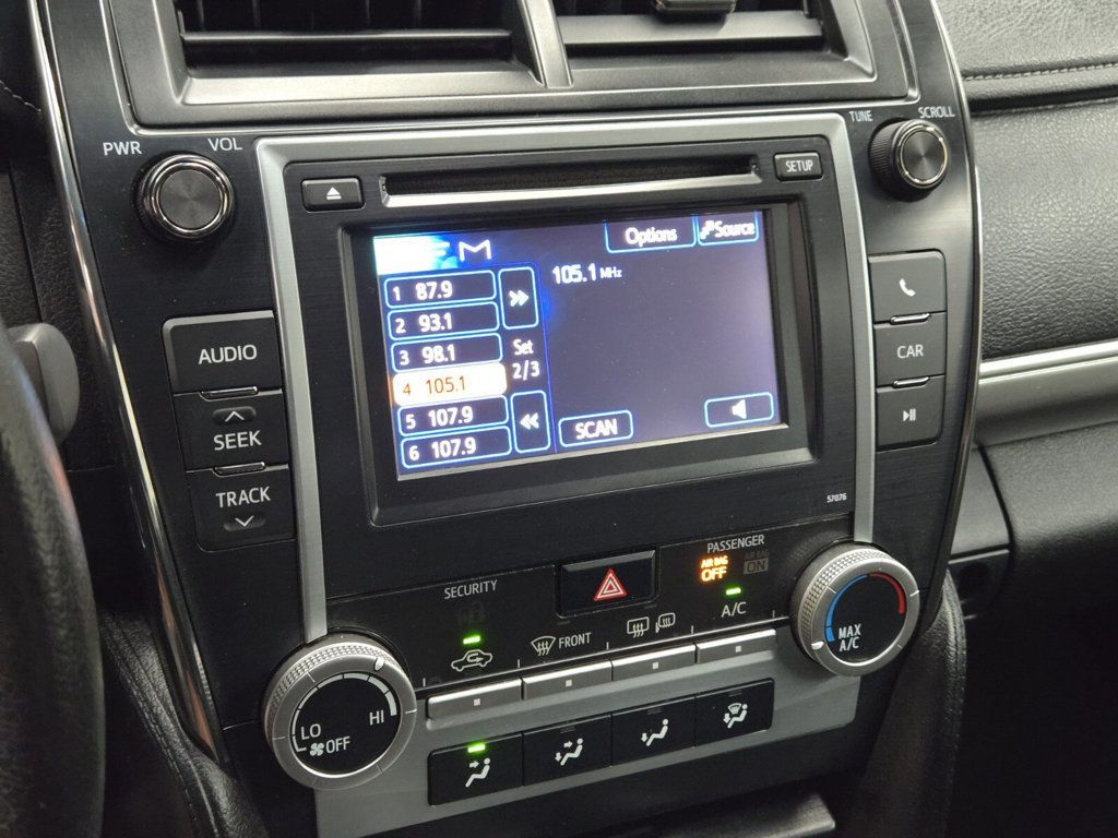 2013 Toyota Camry 4dr Sedan I4 Automatic SE - 22918371 - 16