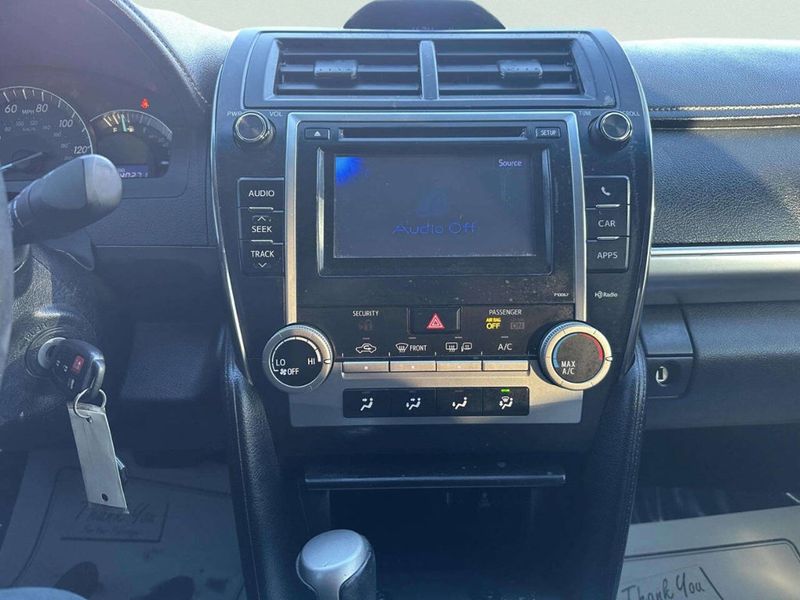 2013 Toyota Camry 4dr Sedan I4 Automatic SE - 22980686 - 25