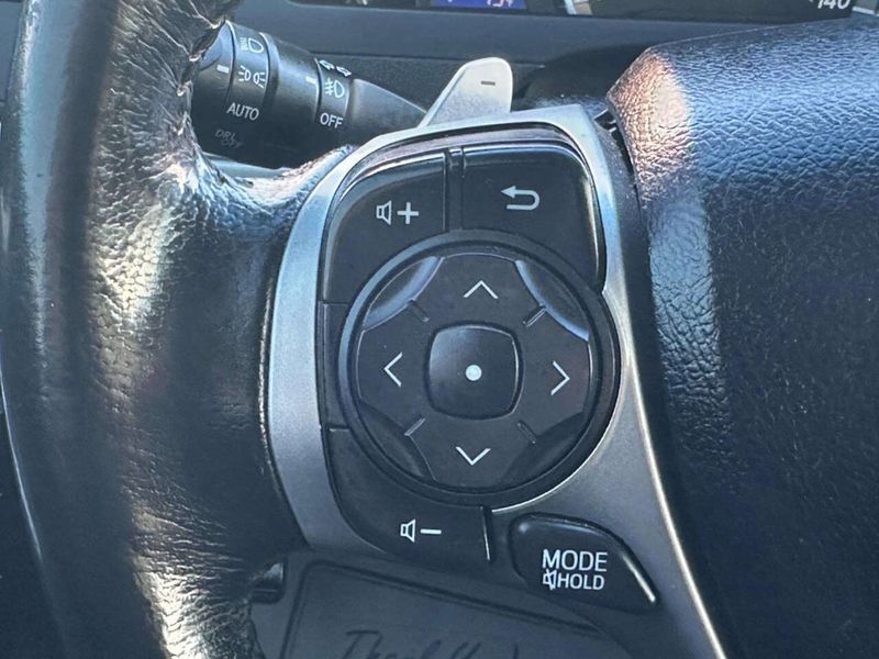 2013 Toyota Camry 4dr Sedan I4 Automatic SE - 22980686 - 28