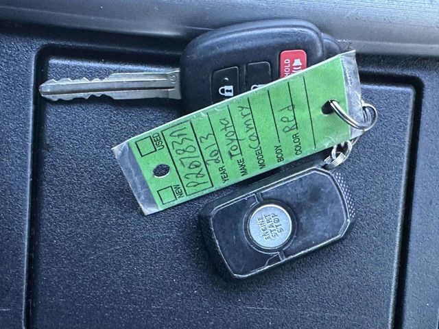 2013 Toyota Camry 4dr Sedan I4 Automatic SE - 22980686 - 29