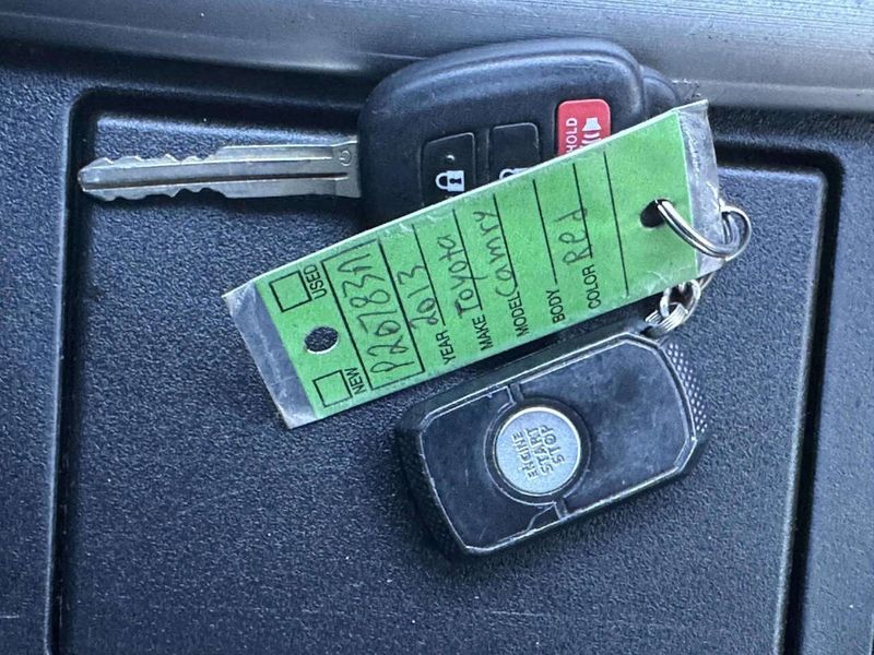 2013 Toyota Camry 4dr Sedan I4 Automatic SE - 22980686 - 29