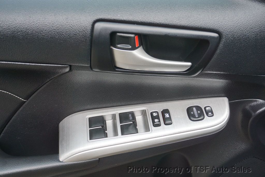 2013 Toyota Camry 4dr Sedan V6 Automatic SE NAVIGATION REAR CAMERA HEATED SEATS  - 23042688 - 34