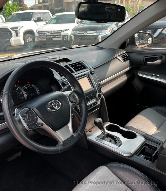 2013 Toyota Camry Two Tone Leather - 23045140 - 18