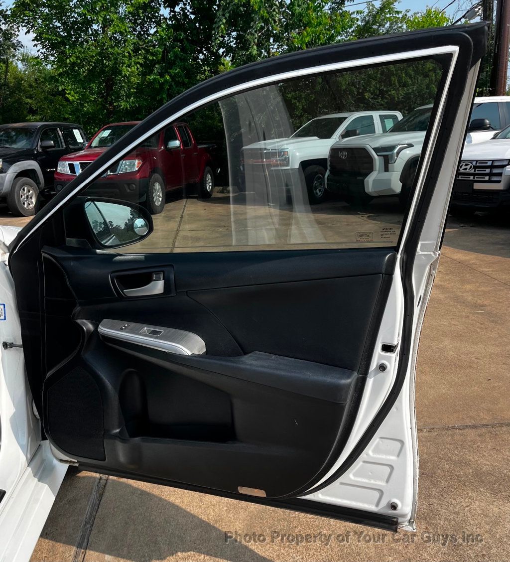 2013 Toyota Camry Two Tone Leather - 23045140 - 26