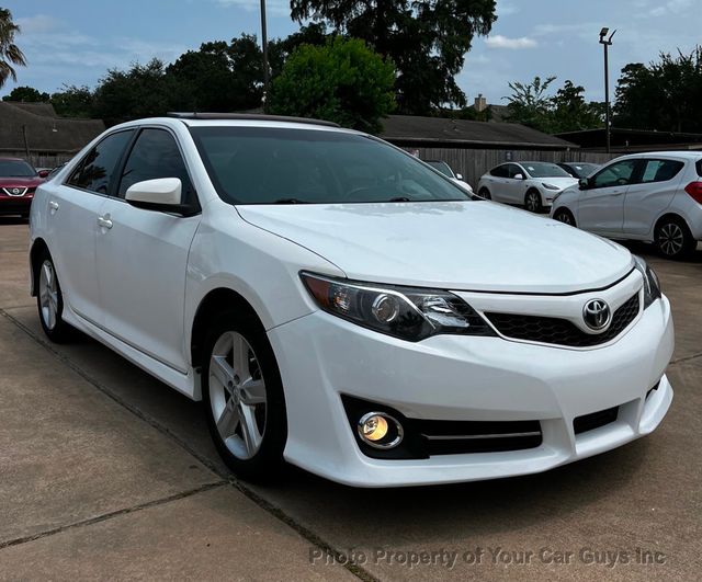 2013 Toyota Camry Two Tone Leather - 23045140 - 3