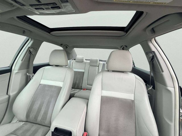 2013 Toyota Camry Hybrid 4dr Sedan XLE - 23029175 - 18
