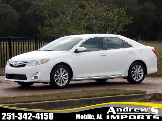 2013 Toyota Camry XLE Hybrid photo 1