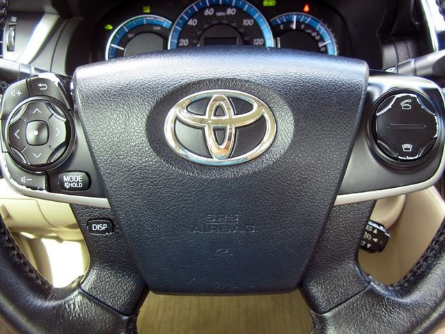 2013 Toyota Camry XLE Hybrid photo 20