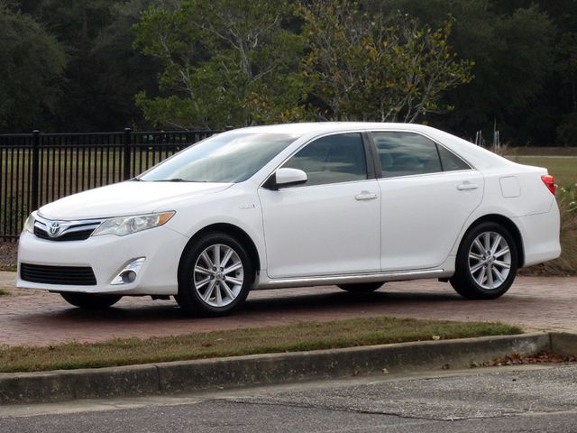 2013 Toyota Camry XLE Hybrid photo 22