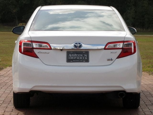 2013 Toyota Camry XLE Hybrid photo 4