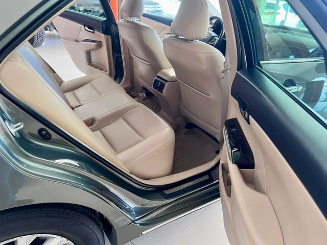 2013 Toyota Camry Hybrid Disponible para alquiler Automatico - 22966697 - 14