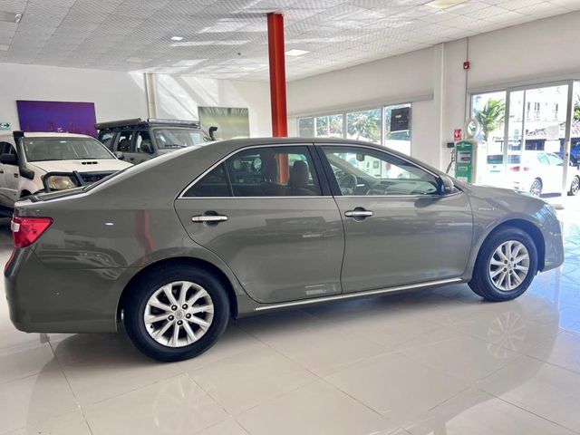 2013 Toyota Camry Hybrid Disponible para alquiler Automatico - 22966697 - 5