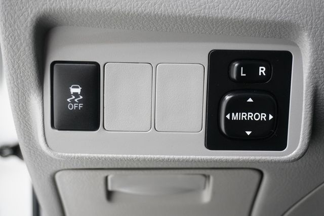 2013 Toyota Corolla  - 22974020 - 17