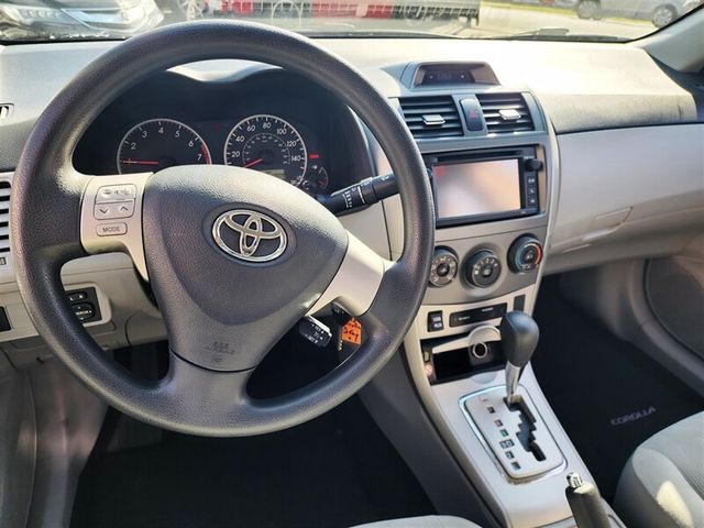 2013 Toyota Corolla  - 22760517 - 19