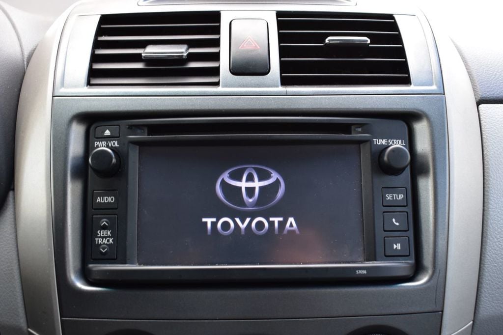 2013 Toyota Corolla 4dr Sedan Automatic LE - 22216090 - 26