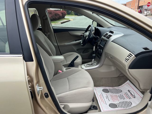 2013 Toyota Corolla 4dr Sedan Automatic LE - 23046864 - 17