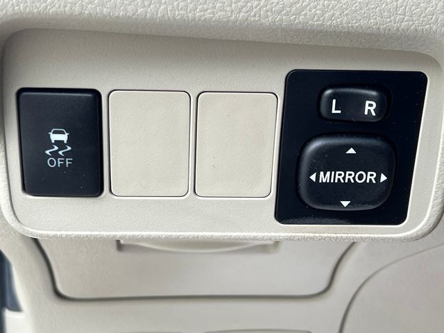 2013 Toyota Corolla 4dr Sedan Automatic LE - 23046864 - 19