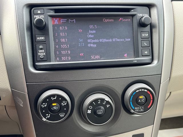 2013 Toyota Corolla 4dr Sedan Automatic LE - 23046864 - 23