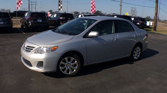 2013 Toyota Corolla BASE - 22709049 - 3