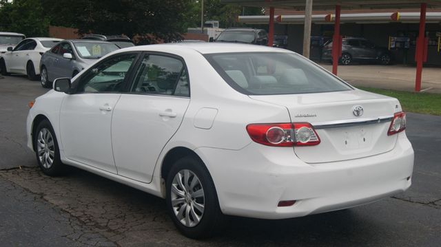 2013 Toyota Corolla JUST SERVICED  , VERY CLEAN INSIDE AND OUT  - 22893634 - 9