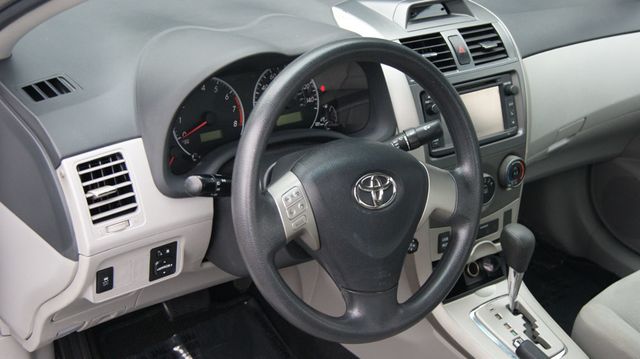 2013 Toyota Corolla JUST SERVICED  , VERY CLEAN INSIDE AND OUT  - 22893634 - 11