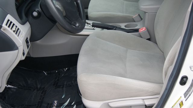 2013 Toyota Corolla JUST SERVICED  , VERY CLEAN INSIDE AND OUT  - 22893634 - 18