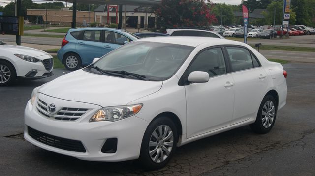2013 Toyota Corolla JUST SERVICED  , VERY CLEAN INSIDE AND OUT  - 22893634 - 1