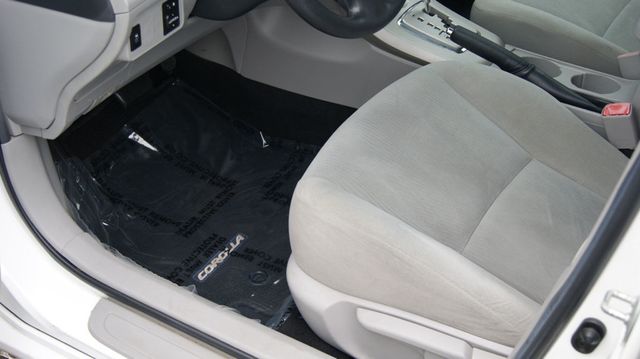 2013 Toyota Corolla JUST SERVICED  , VERY CLEAN INSIDE AND OUT  - 22893634 - 20