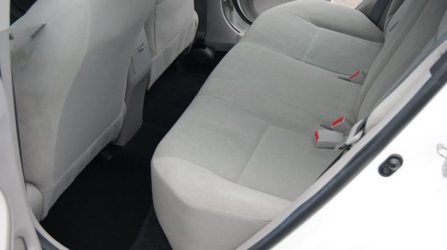 2013 Toyota Corolla JUST SERVICED  , VERY CLEAN INSIDE AND OUT  - 22893634 - 22