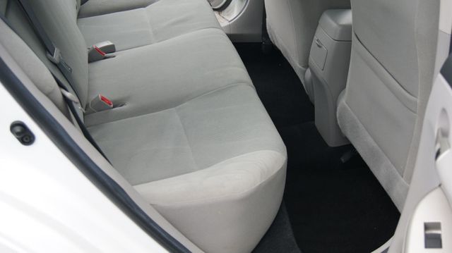 2013 Toyota Corolla JUST SERVICED  , VERY CLEAN INSIDE AND OUT  - 22893634 - 25