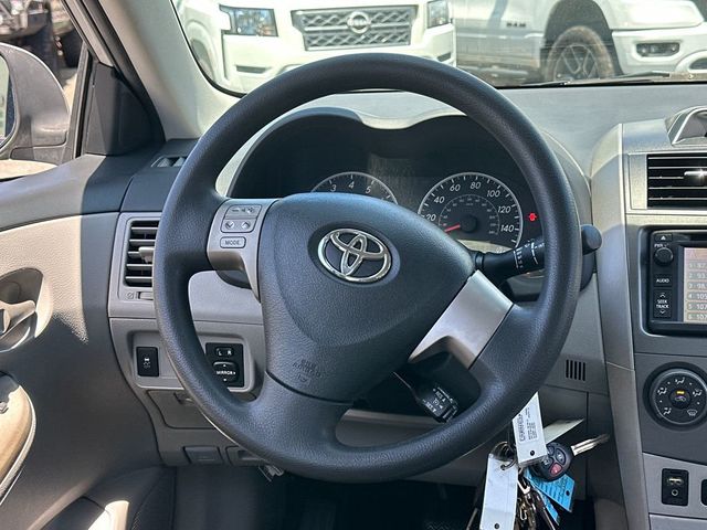 2013 Toyota Corolla LE - 22999937 - 15