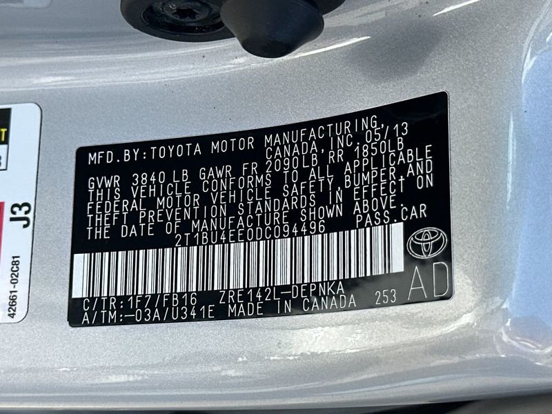 2013 Toyota Corolla LE - 22999937 - 19