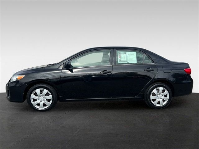 2013 Toyota Corolla LE - 22940744 - 1