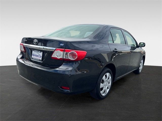 2013 Toyota Corolla LE - 22940744 - 4