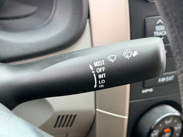 2013 Toyota Corolla LE 4dr Sedan 4A - 23046923 - 29