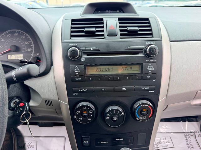2013 Toyota Corolla LE 4dr Sedan 4A - 23046923 - 31