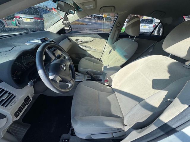 2013 Toyota Corolla LE 4dr Sedan 4A - 22950600 - 9