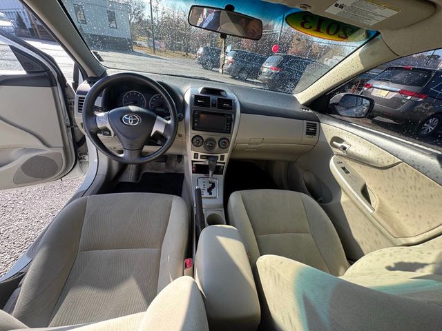 2013 Toyota Corolla LE 4dr Sedan 4A - 22950600 - 12